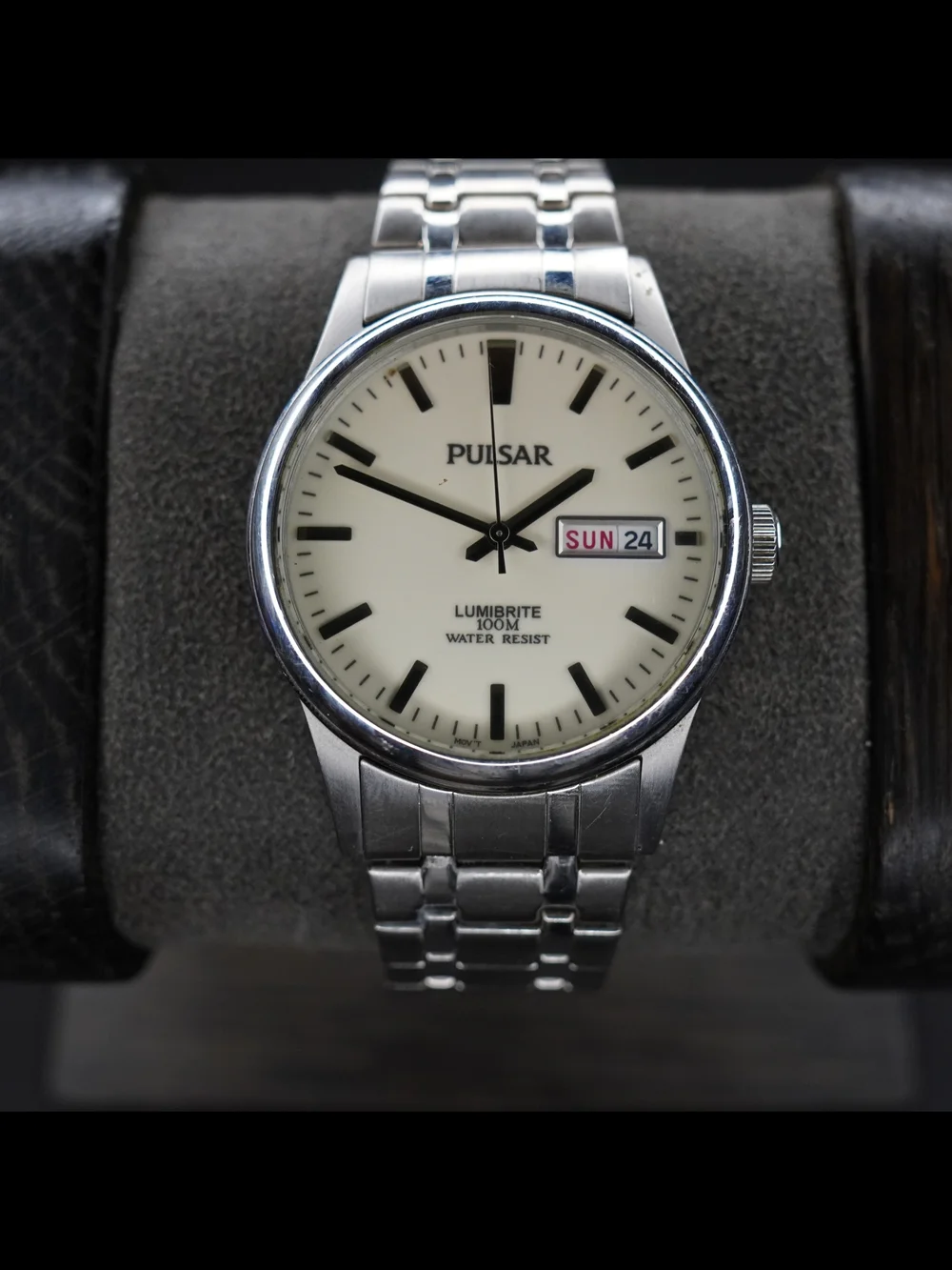 Pulsar VX43-X043 Lumibrite Quartz Day Date White Dial 100M Men's Watch
